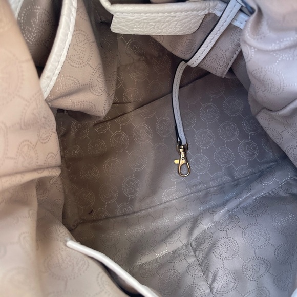 Michael Kors white "Bowery" purse shoulder bag - Picture 9 of 9